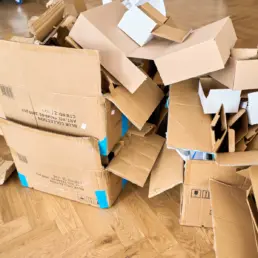 Kartonski odpadki, pripravljeni za recikliranje, Interzero, 2026