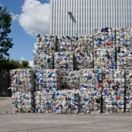Plastični odpadki, pripravljeni za recikliranje, Interzero, 2026